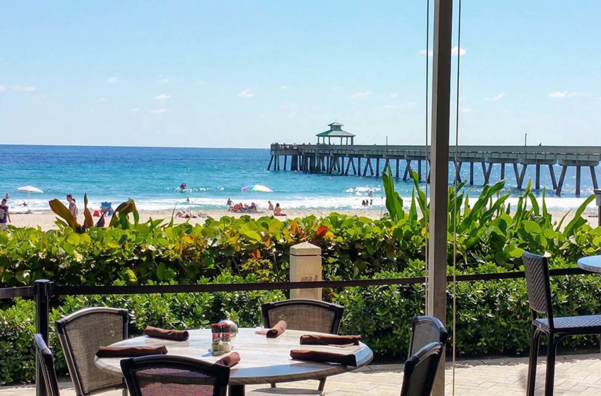 Best Waterfront Restaurants Near Boca Raton 
